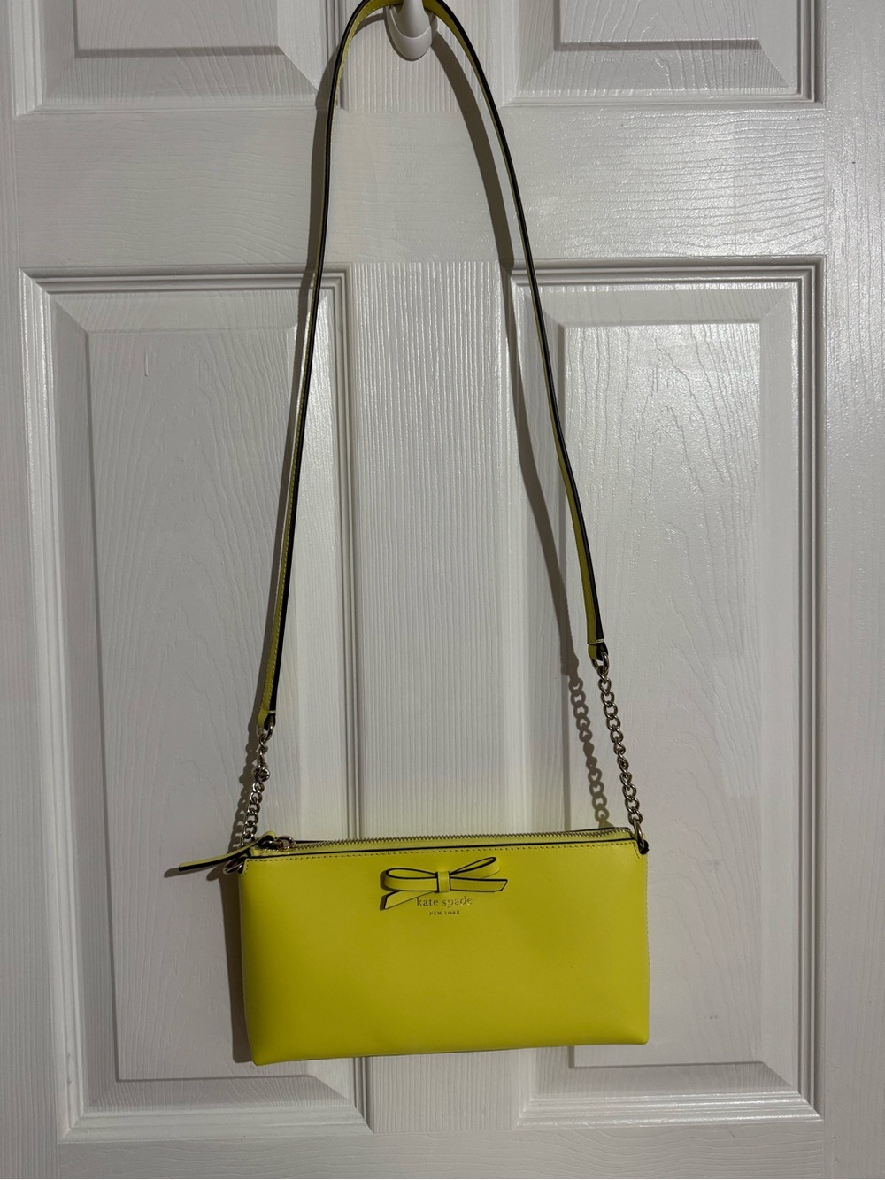 kate spade Lemon Yellow Crossbody with Silver Chain Strap💫✨💫